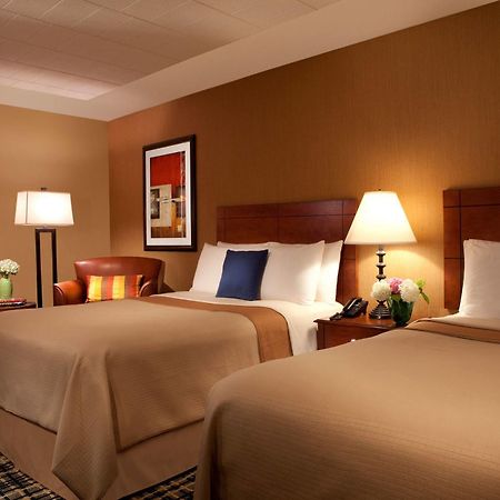 Odawa Hotel Petoskey Bagian luar foto