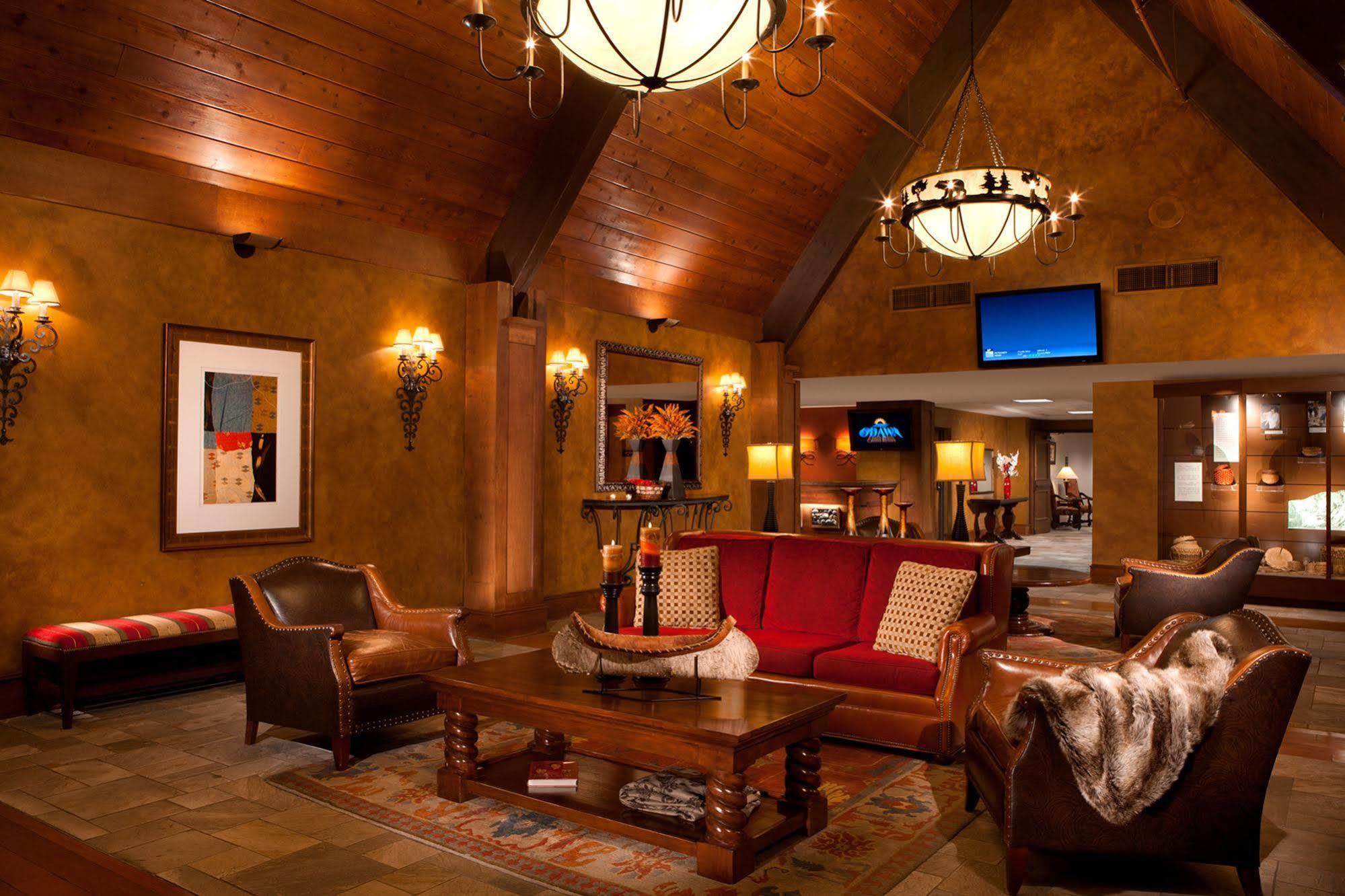 Odawa Hotel Petoskey Bagian luar foto