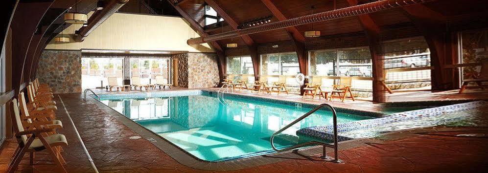 Odawa Hotel Petoskey Bagian luar foto
